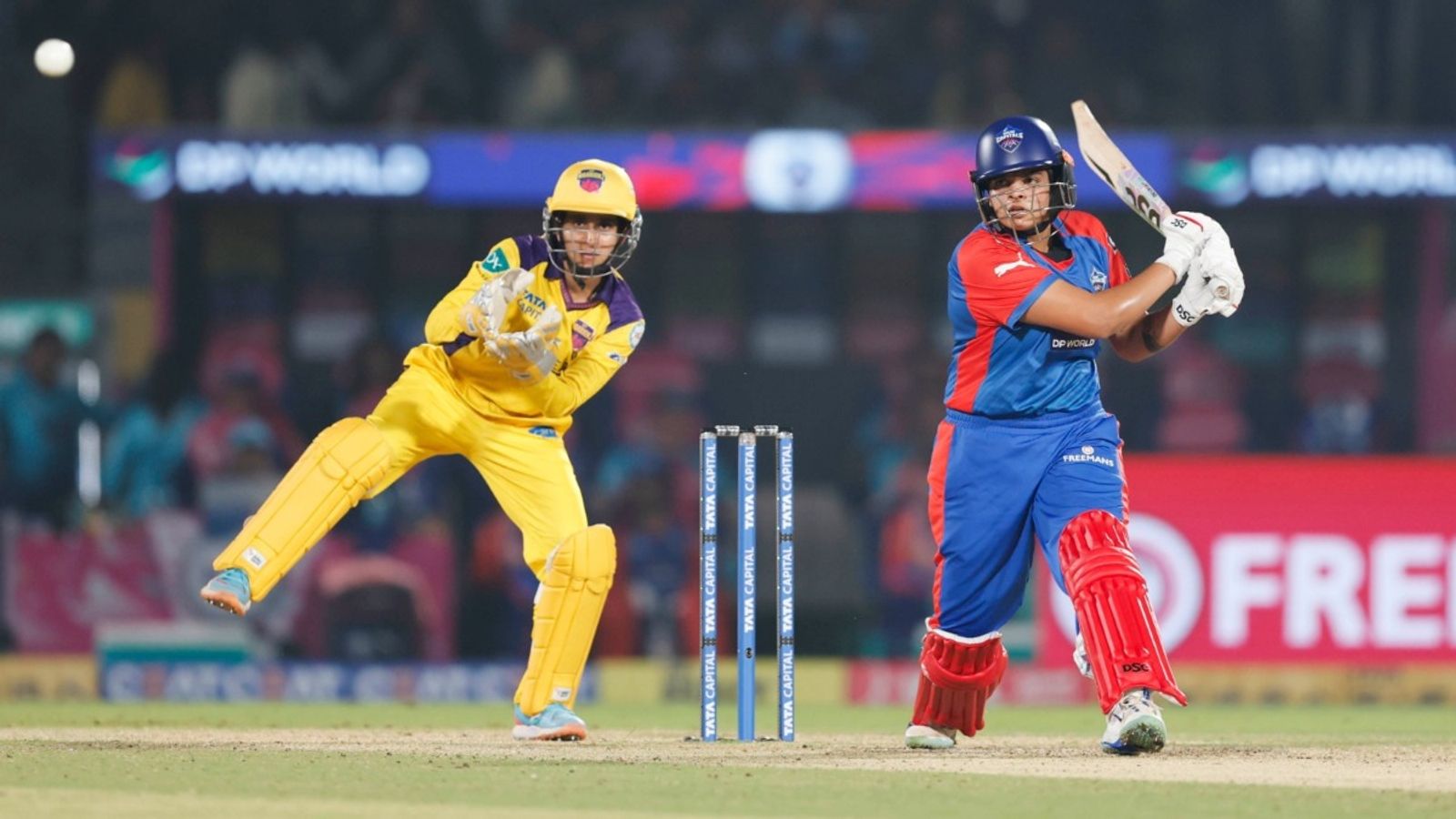 WPL 2026 : दिल्ली कैपिटल्स ने यूपी को हराकर प्लेऑफ में बनाई जगह, मुंबई इंडियंस टूर्नामेंट से हुई बाहर WPL 2026 : दिल्ली कैपिटल्स ने यूपी को हराकर प्लेऑफ में बनाई जगह, मुंबई इंडियंस टूर्नामेंट से हुई बाहर