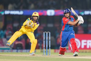 WPL 2026 : दिल्ली कैपिटल्स ने यूपी को हराकर प्लेऑफ में बनाई जगह, मुंबई इंडियंस टूर्नामेंट से हुई बाहर SportsTak Hindi