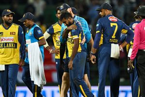 T20 World Cup 2026 से पहले श्रीलंका को मिला सिरदर्द, मलिंगा को लगी चोट, टूर्नामेंट में खेलना मुश्किल SportsTak Hindi