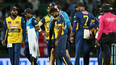 T20 World Cup 2026 से पहले श्रीलंका को मिला सिरदर्द, मलिंगा को लगी चोट, टूर्नामेंट में खेलना मुश्किल SportsTak Hindi