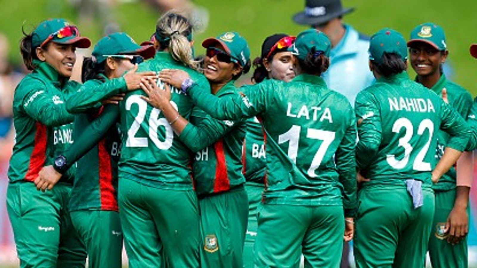 महिला क्रिकेटर्स की सुरक्षा को लेकर मुश्किल में फंसा BCB, यौन उत्पीड़न मामले में कार्रवाई न करने पर बांग्लादेश हाईकोर्ट ने लगाई फटकार महिला क्रिकेटर्स की सुरक्षा को लेकर मुश्किल में फंसा BCB, यौन उत्पीड़न मामले में कार्रवाई न करने पर बांग्लादेश हाईकोर्ट ने लगाई फटकार