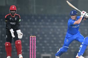 पहली बार T20 World Cup खेल रही इटली ने दूसरी टीमों के लिए बजाई खतरे की घंटी, वार्म अप मैच में कनाडा को 10 रन से हराया SportsTak Hindi