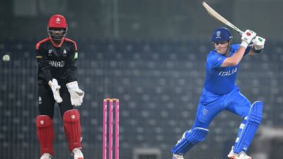पहली बार T20 World Cup खेल रही इटली ने दूसरी टीमों के लिए बजाई खतरे की घंटी, वार्म अप मैच में कनाडा को 10 रन से हराया SportsTak Hindi