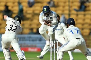 टीम इंडिया से बाहर चलने वाला बैटर पहुंचा अस्पताल, रणजी ट्रॉफी का क्वार्टरफाइनल खेलने पर संकट! SportsTak Hindi