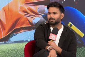 Rishabh Pant Exclusive: ऋषभ पंत ने बताई T20 World Cup सेमीफाइनल की टीमें, भारत के साथ इन 3 को चुना SportsTak Hindi