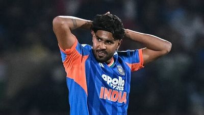 हर्षित राणा टी20 वर्ल्ड कप 2026 से बाहर, जानें कौन लेगा टीम इंडिया में उनकी जगह SportsTak Hindi