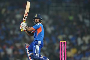 भारत के लिए T20 WC के पहले मैच में संजू सैमसन खेलेंगे या इशान किशन, सूर्यकुमार यादव ने दी अहम जानकारी SportsTak Hindi