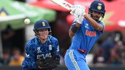 U19 World Cup Final: विहान मल्होत्रा को कैच के बावजूद अंपायर ने क्यों दिया नॉट आउट? SportsTak Hindi