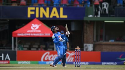 भारत ने छठी बार जीता U19 World Cup, वैभव सूर्यवंशी की धमाकेदार पारी के दम पर फाइनल में इंग्लैंड को 100 रन से रौंदा SportsTak Hindi