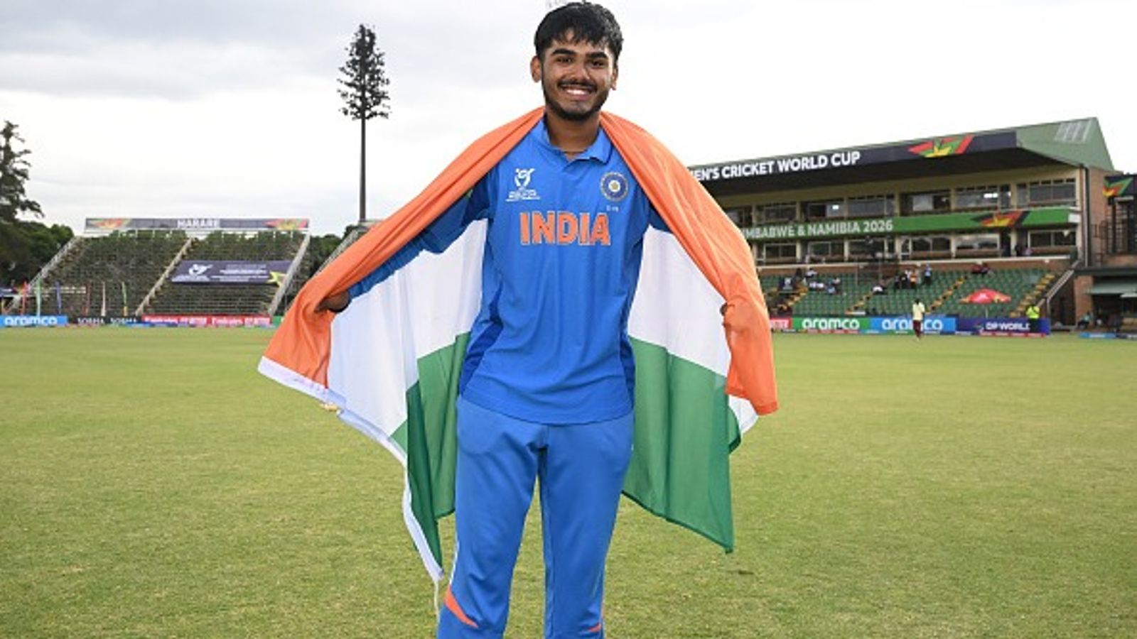 मोहम्मद कैफ से लेकर आयुष म्हात्रे तक, ये हैं U19 World cup जीतने वाले भारत के छह कप्तान मोहम्मद कैफ से लेकर आयुष म्हात्रे तक, ये हैं U19 World cup जीतने वाले भारत के छह कप्तान