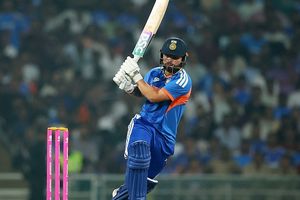 रिंकू सिंह का फेसबुक अकाउंट हुआ हैक, पुलिस तक पहुंचा मामला, पैसे का भी हुआ घपला SportsTak Hindi