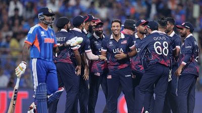 जैक कैलिस के स्कूल से निकले लड़के ने भारत को हिलाया, इशान, तिलक और दुबे को ढेर करने वाला जानें कौन है ये धुरंधर ? Shadley van Schalkwyk of the United States