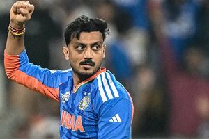 T20 World Cup: वानखेड़े की चौंकाने वाली पिच ने टीम इंडिया के ड्रेसिंग रूम में मचा दी थी खलबली, अक्षर पटेल का खुलासा SportsTak Hindi