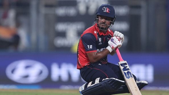 नेपाल ने अंग्रेजों की थाम दी सांसें, 6 गेंद 10 रन के रोमांच में 4 रनों से बची इंग्लैंड की लाज 