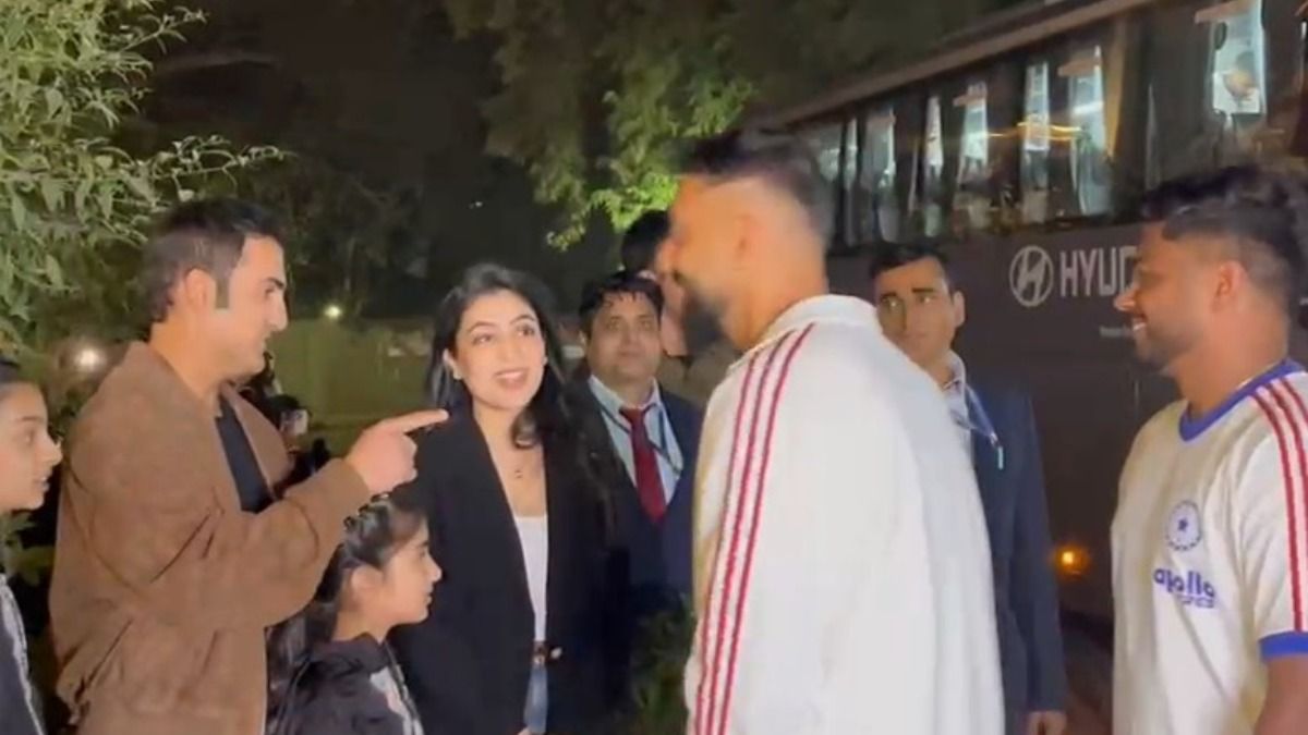 gautam gambhir and his wife with team india