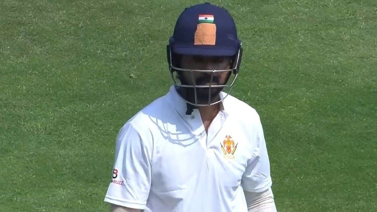 केएल राहुल ने 42 बार की चैंपियन मुंबई को Ranji Trophy से किया बाहर, कर्नाटक ने सेमीफाइनल में बनाई जगह केएल राहुल ने 42 बार की चैंपियन मुंबई को Ranji Trophy से किया बाहर, कर्नाटक ने सेमीफाइनल में बनाई जगह