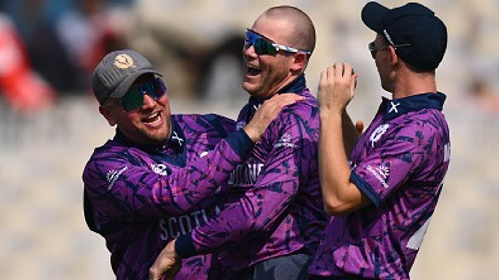 SCO vs ITA: बांग्लादेश को रिप्लेस करने वाले स्कॉटलैंड की टी20 वर्ल्ड कप में धमाकेदार जीत, इटली को 73 रन से रौंदा SCO vs ITA: बांग्लादेश को रिप्लेस करने वाले स्कॉटलैंड की टी20 वर्ल्ड कप में धमाकेदार जीत, इटली को 73 रन से रौंदा