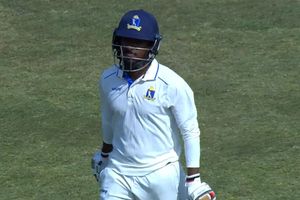 भारतीय क्रिकेट इतिहास में पहली बार हुआ ऐसा, इस बैटर ने मात्र 1 रन से मिस किया तिहरा शतक SportsTak Hindi