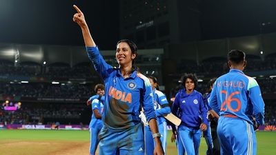 वर्ल्ड कप में कमाल करने वाली जेमिमा रोड्रिग्स को BCCI ने दिया तोहफा, सेंट्रल कॉन्ट्रैक्ट के ग्रेड बी में पहुंची ये ऑलराउंडर SportsTak Hindi