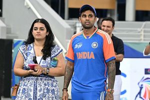 टीम इंडिया के खिलाड़ी पत्नी या मंगेतर के संग T20 वर्ल्ड कप में क्या ट्रैवल कर सकेंगे, BCCI ने सुनाया फरमान SportsTak Hindi