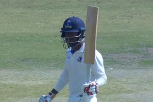 299 रनों की पारी से सुदीप कुमार ने बंगाल को दिलाई बड़ी जीत, रणजी ट्रॉफी के सेमीफाइनल का जानें पूरा शेड्यूल SportsTak Hindi