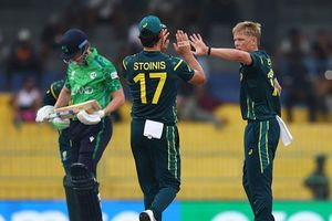 AUS vs IRE : एलिस और जम्पा के कहर से ऑस्ट्रेलिया ने आयरलैंड को धोया, इंजर्ड कप्तान के बावजूद 67 रन से जीता मुकाबला SportsTak Hindi