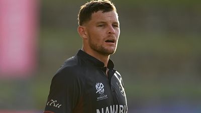 T20 World Cup: भारत के खिलाफ मैच से पहले नामीबिया के कप्तान ने काटा बवाल, रात में प्रैक्टिस न मिलने पर शेड्यूल पर खड़े किए सवाल SportsTak Hindi