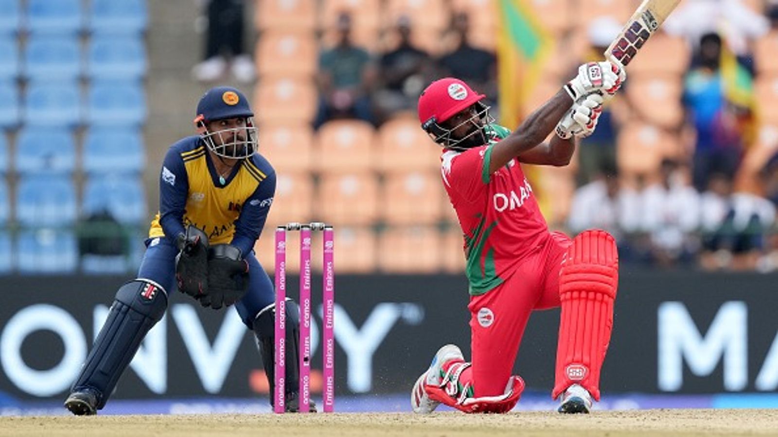 T20 World Cup 2026: ओमान के बल्लेबाज ने 43 साल 161 दिन की उम्र में लगाई फिफ्टी, वर्ल्ड रिकॉर्ड किया अपने नाम श्रीलंका के खिलाफ बैटिंग करते मोहम्मद नदीम (PC: Getty)