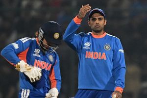 IND vs PAK मैच से पहले काफी खुश सूर्यकुमार यादव, टीम इंडिया के प्लेयर्स को लेकर कही बड़ी बात SportsTak Hindi