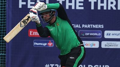 स्टार खिलाड़ी T20 World Cup 2026 से हुआ बाहर, चोट के कारण पहले मैच में छोड़ना पड़ा था मैदान SportsTak Hindi