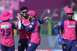 बड़ी खबर: संजू सैमसन के CSK जाने के बाद राजस्थान रॉयल्स के नए कप्तान का ऐलान, जानें किसे मिली कमान? SportsTak Hindi