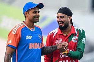 T20 World Cup 2026: ओमान के कप्तान से हुई रोहित शर्मा-सूर्यकुमार यादव जैसी भूल, टॉस के समय होना पड़ा शर्मिंदा SportsTak Hindi