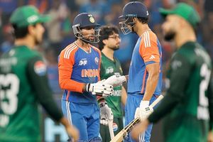 IND vs PAK: भारत और पाकिस्तान के बीच 17वां टी20 मैच, जानें सबसे ज्यादा रन और विकेट लेने वाले खिलाड़ी से लेकर हेड टू हेड रिकॉर्ड SportsTak Hindi