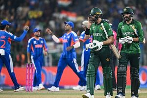 भारत से हार के बाद T20 वर्ल्ड कप 2026 से बाहर हो सकता है पाकिस्तान, जानें कहां फंसा पेंच ? SportsTak Hindi