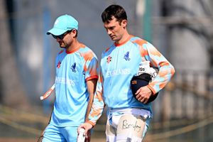 IND vs NED: नीदरलैंड्स ने भारत का सामना करने से पहले क्यों मांगा नेट बैटर, गुजरात के कप्तान को करनी पड़ी बैटिंग SportsTak Hindi