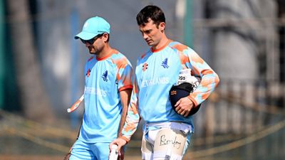 IND vs NED: नीदरलैंड्स ने भारत का सामना करने से पहले क्यों मांगा नेट बैटर, गुजरात के कप्तान को करनी पड़ी बैटिंग SportsTak Hindi