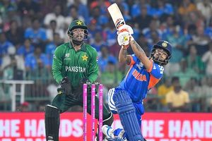 टी20 वर्ल्ड कप 2026 में बल्ले से कहर बरपाने वाले इशान किशन को ICC रैंकिंग्स में बड़ा फायदा SportsTak Hindi