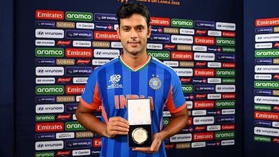 कोहली और पंड्या के क्लब में शामिल शिवम दुबे, T20 World Cup के इतिहास में सिर्फ तीन भारतीय क्रिकेटर ही कर पाए ऐसा कमाल SportsTak Hindi