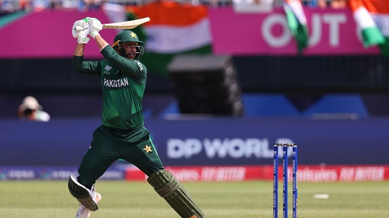 'वह हत्यारा है', पाकिस्तान के स्टार ऑलराउंडर पर पूर्व पत्नी ने लगाए गंभीर आरोप, WhatsApp चैट लीक कर मांगी मदद इमाद वसीम ने बीते दिनों दूसरी शादी की. (PC: Getty)