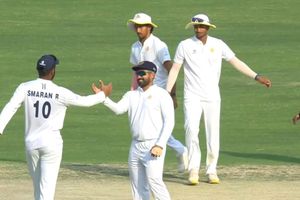 केएल राहुल वाली कर्नाटक ने 11 साल बाद रणजी फाइनल में रखा कदम, 827 रन के लक्ष्य के आगे उत्तराखंड का टूटा सपना SportsTak Hindi