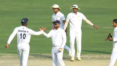 केएल राहुल वाली कर्नाटक ने 11 साल बाद रणजी फाइनल में रखा कदम, 827 रन के लक्ष्य के आगे उत्तराखंड का टूटा सपना Karnataka players after reaching the final