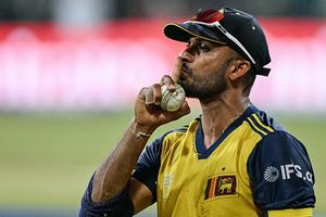 जिम्बाब्वे से हार के बाद श्रीलंकाई कप्तान का छलका दर्द, बताया क्यों मिली टीम को हार? SportsTak Hindi