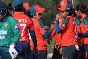 Women's Asia Cup Rising Stars: पाकिस्तान को 56 रन पर ढेर कर बांग्लादेश ने जीता सेमीफाइनल, अब खिताब के लिए भारत से टक्कर SportsTak Hindi