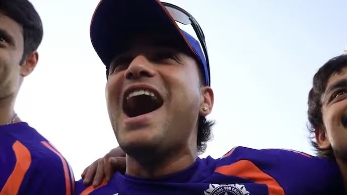 अभिषेक शर्मा ने एक छोटी और जोश से भरी स्पीच दी (PC: X)