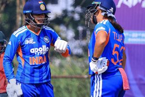 भारत ने फिर तोड़ा बांग्लादेश का सपना, लगातार दूसरी बार जीता Women's Asia Cup Rising Stars का खिताब, फाइनल में 46 रन से मारी बाजी SportsTak Hindi
