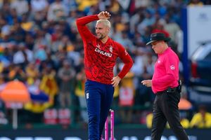 SL vs ENG : जैक्स और राशिद की फिरकी से 95 पर डूब गई श्रीलंका, इंग्लैंड ने 51 रन से दर्ज की जीत SportsTak Hindi