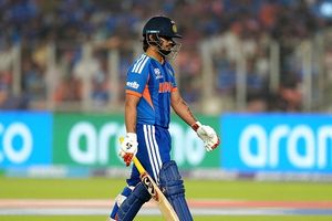 अभिषेक शर्मा की आफत को इशान किशन ने अपने सिर लिया, जानें क्यों शून्य पर हुए आउट ? SportsTak Hindi