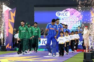 T20 World Cup 2026: भारत-पाकिस्तान में से कौन सेमीफाइनल की रेस में सबसे पीछे, क्या है दोनों के समीकरण SportsTak Hindi