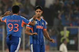 ICC T20I Rankings: शिवम दुबे की बैटिंग रैंकिंग में तगड़ी छलांग, बॉलिंग में बुमराह की बल्ले-बल्ले SportsTak Hindi