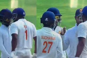 जम्मू कश्मीर के कप्तान पारस डोगरा पर गिरी गाज, BCCI ने हेडबट मारने के लिए दी ये कड़ी सजा SportsTak Hindi